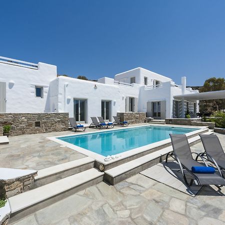 Niriides Luxury Villas Alikí Dış mekan fotoğraf