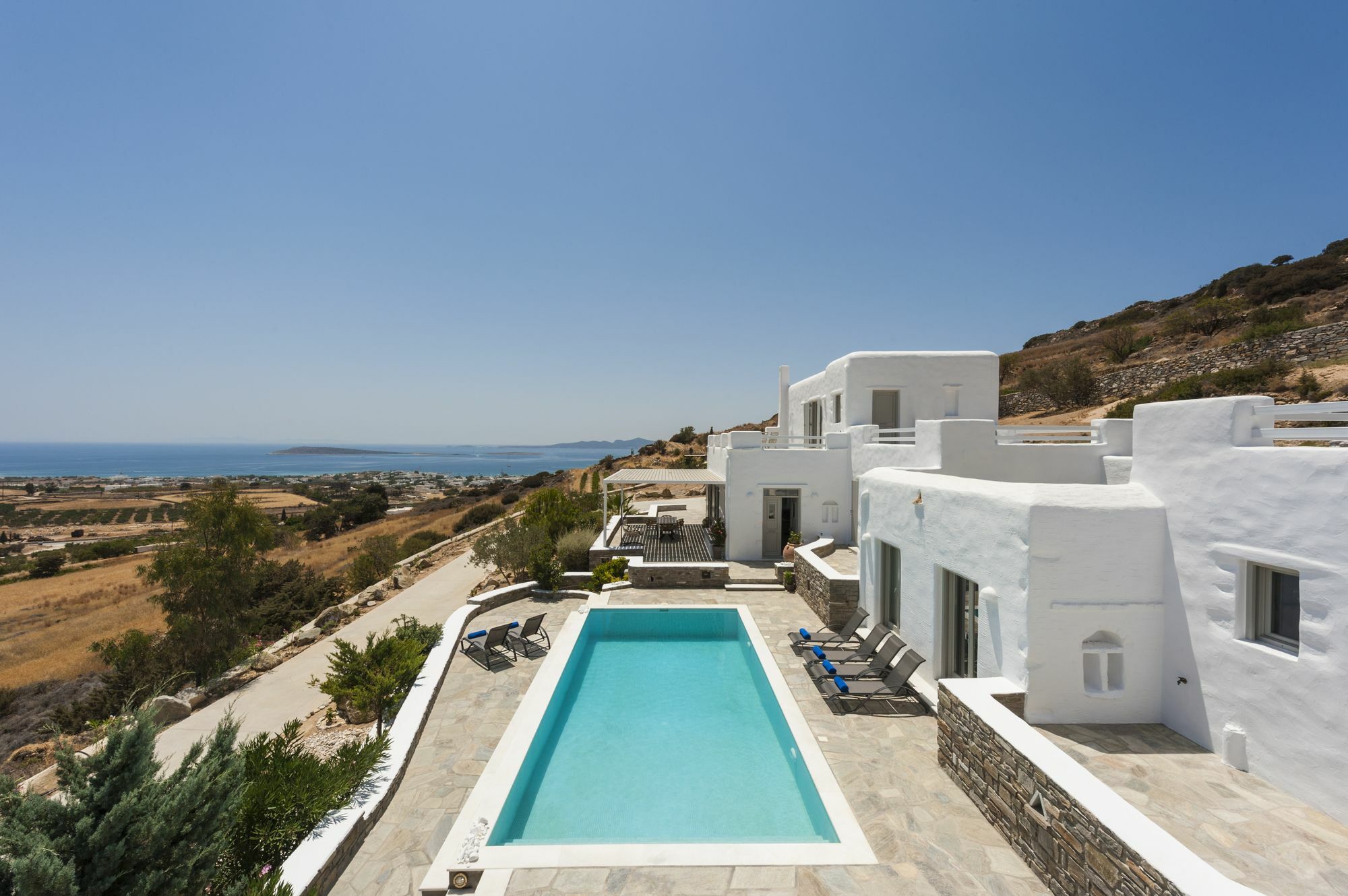 Niriides Luxury Villas Alikí Dış mekan fotoğraf