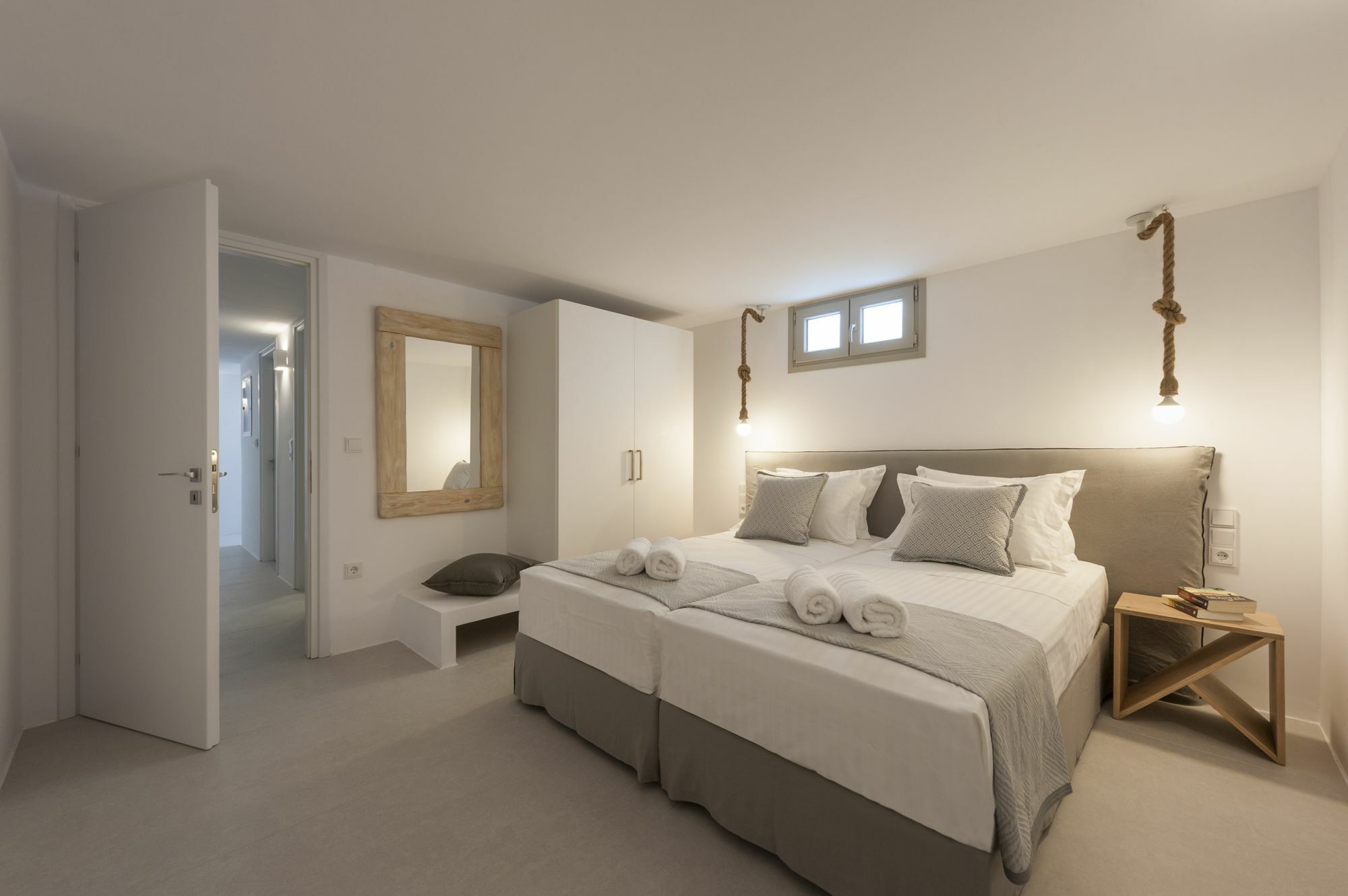 Niriides Luxury Villas Alikí Dış mekan fotoğraf